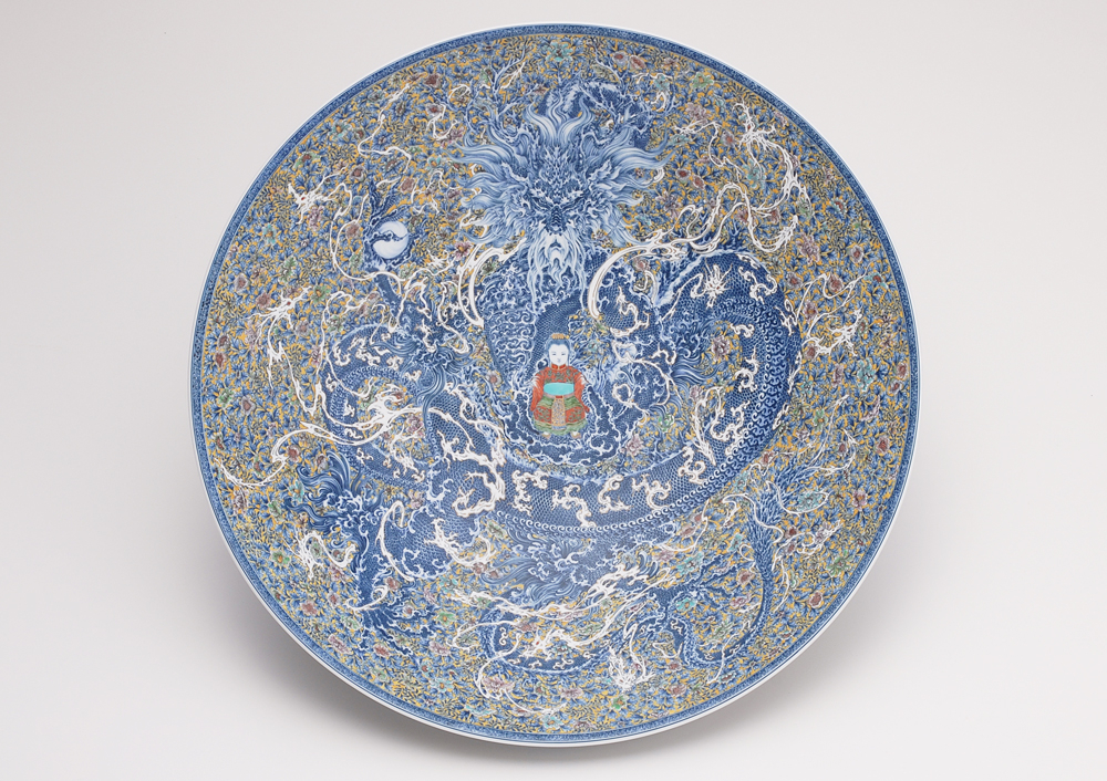 Yuki Hayama: Large Bowl with Emperor Long Sun, 2006-07<br> Porcelain<br> 6 7/8 x 22 3/8 x 22 3/8 in. (17.5 x 56.9 x 56.9 cm) <br> Courtesy 21st Century Museum of Contemporary Art, Kanazawa<br> ©HAYAMA Yuki<br> Photo: SAIKI Taku